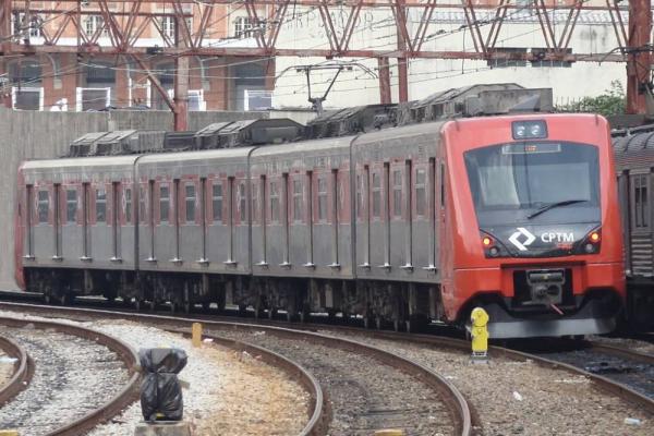 Falhas causam atrasos nas linhas 8 e 10 da CPTM
