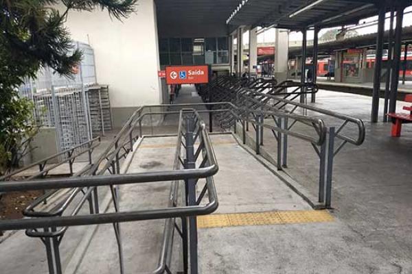 Quase 40% das estações da CPTM não oferecem acessibilidade