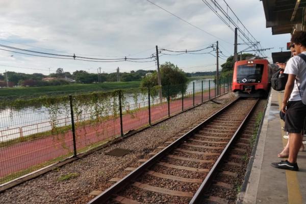 Coronavírus: Presidente da CPTM diz que não vai reduzir o nº de trens e fala em suspender passe livre