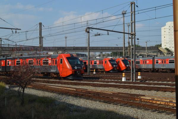 Resolução determina 100% da frota da CPTM, EMTU e Metrô em circulação se houver demanda com relaxamento da quarentena