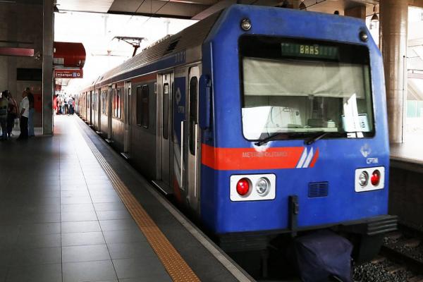 Presidente da CPTM admite aposentar trens da Série 3000
