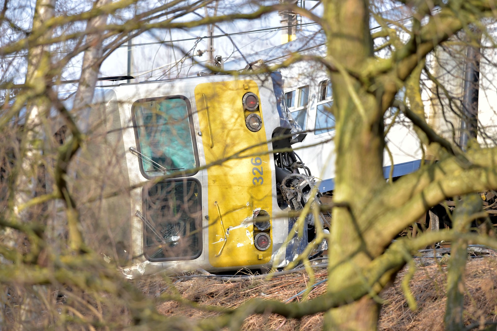 Bélgica confirma um morto e 27 feridos em descarrilamento de trem