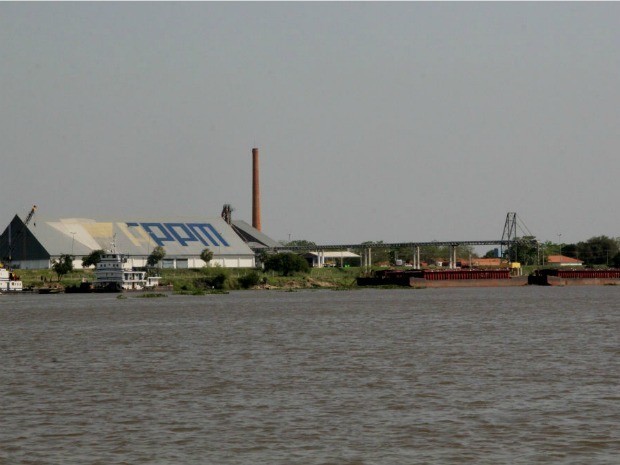 Porto no Pantanal de MS é reativado com exportação de açúcar