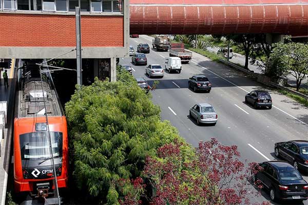 Linha 9 Esmeralda da CPTM tem problemas nesta quarta (27)