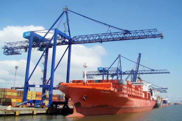 Porto de Paranaguá bate recorde de movimentação total de cargas no primeiro trimestre