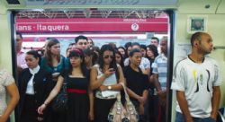 Passe livre do Metrô dará 50 viagens por mês, diz secretário