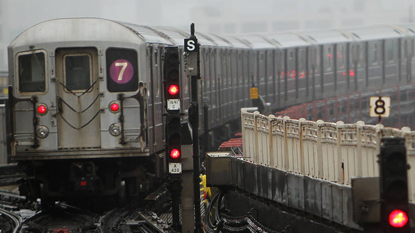 Acidente com trens em Nova York deixa 33 pessoas feridas