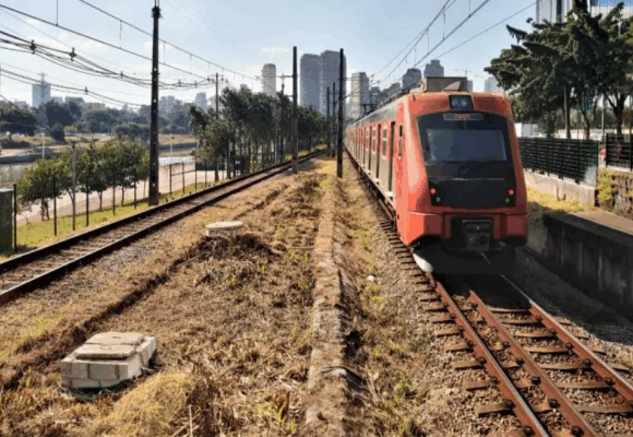 Linha 9 Esmeralda não opera entre Santo Amaro e Berrini