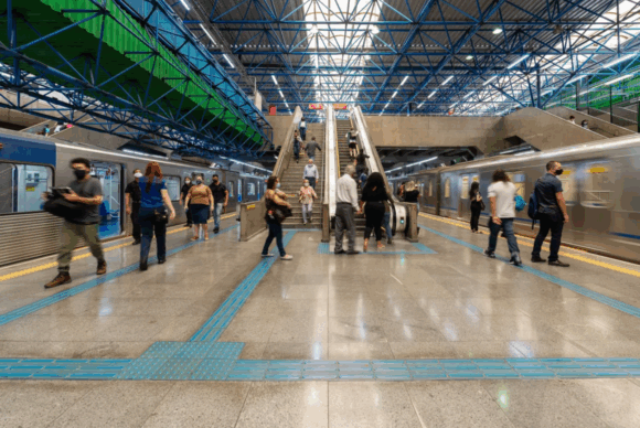 Enem 2025: metrô, trem e ônibus intermunicipais serão gratuitos no domingo, 9, das 9h às 21h