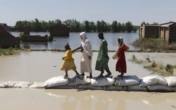 CPTM recebe exposição sobre impacto das mudanças climáticas na vida de pessoas refugiadas