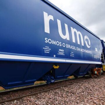 Trem da Rumo com Celulose da Suzano É Atingido por Fogo no Litoral de SP