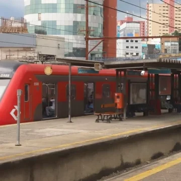 Pagamento por aproximação de cartão chega a todas as estações da CPTM