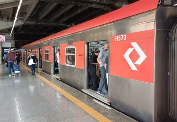 CPTM homologa contrato de quase R$ 6 milhões para atendimento e treinamento da central de relacionamento com o passageiro