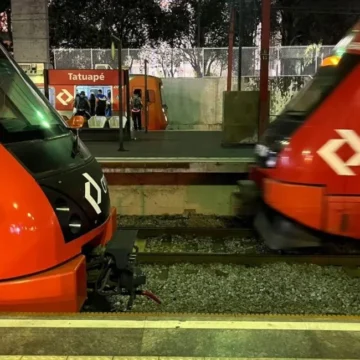 763d007e031f1f16f39d9f0cce242244.cptm-trens-linha12-safira-diariodostrilhos-2023-e1745316182371 Falha impacta atendimento na Linha 12-Safira da CPTM nesta quarta, 13