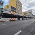 Segundo trecho do VLT em Santos começa a circular em horário integral a partir de segunda