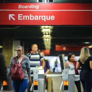metro-linha-3-vermelha2 Veja como funciona o transporte sobre trilhos de SP durante paralisação nesta terça-feira (4)