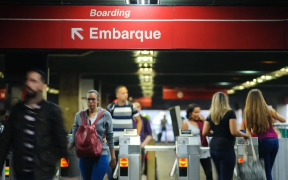 metro-linha-3-vermelha2 Veja como funciona o transporte sobre trilhos de SP durante paralisação nesta terça-feira (4)